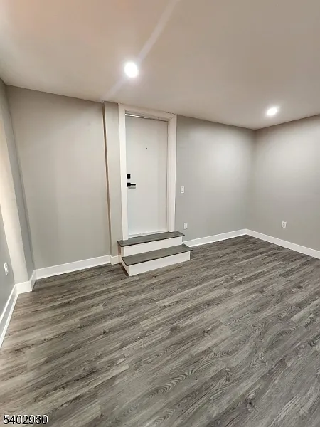Building Photo - 93 Hughes St #2