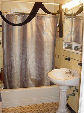 3rd image of 2606 Humboldt Ave S APT 4