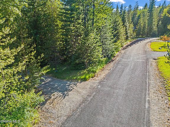 4th image of 11 Cougar Run Rd