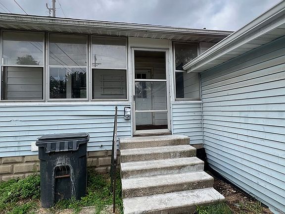 3rd image of 103 S 13th St #2B-1BA