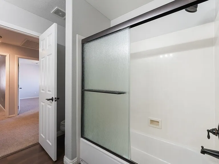 8701 Butterchurn Ave — Photo 33