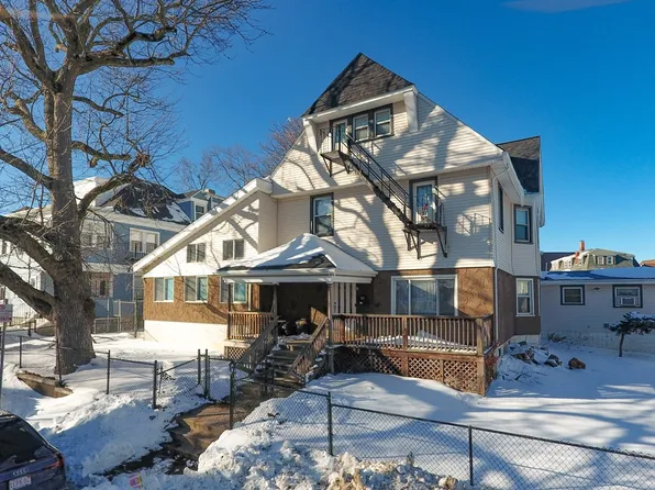 31 Bradshaw St, Dorchester, MA 02121