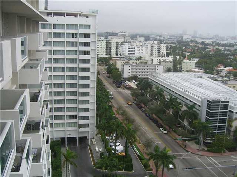 1st image of 1000 West Ave Ph 04