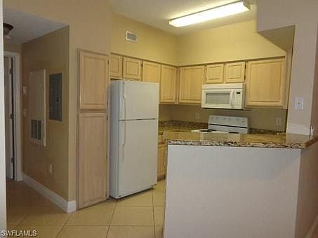 4th image of 23520 Walden Center Dr APT 106