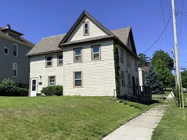 106 S 7th AVENUE #709 Hickory, West Bend, WI 53095