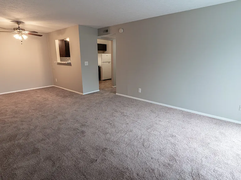 Camelot East Apartments — Photo 59