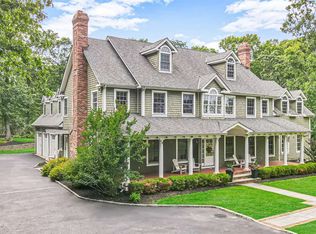 186 Quaker Path, Setauket, NY 11733