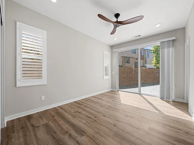 16205 Camden Cir — Photo 7