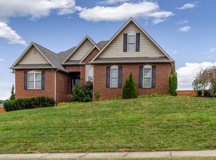 2423 Rockingham Dr, Maryville, TN 37803