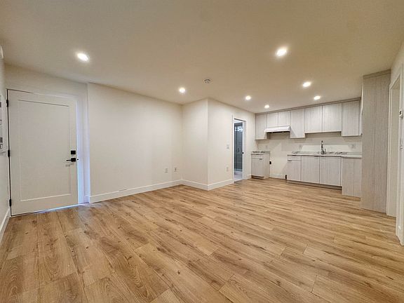4th image of 8633 12th Ave #B2