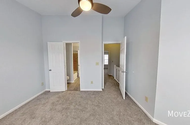 6209 Windsor Gate Ln — Photo 15