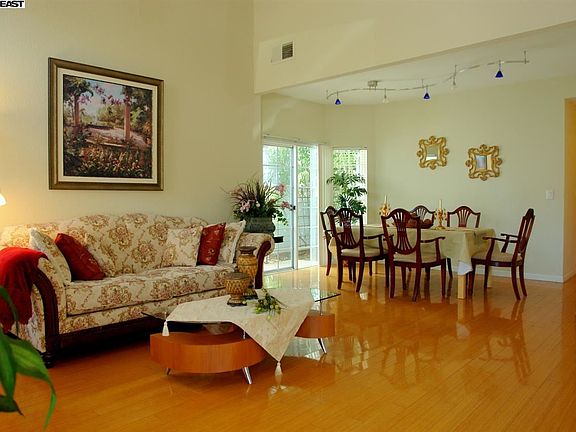 5th image of 39926 Potrero Dr
