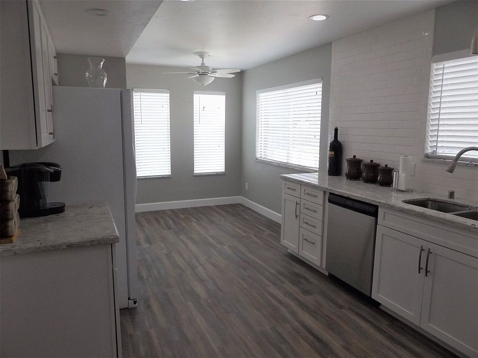 1st image of 1444 E Torrey Pines Cir