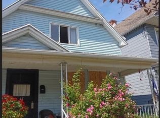 96 Grote St, Buffalo, NY 14207