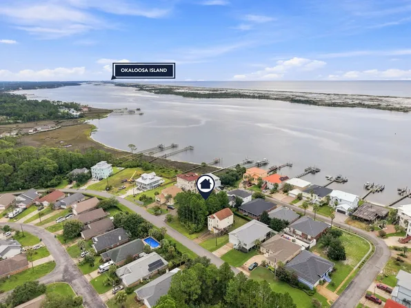 1 Parish Blvd, Mary Esther, FL 32569