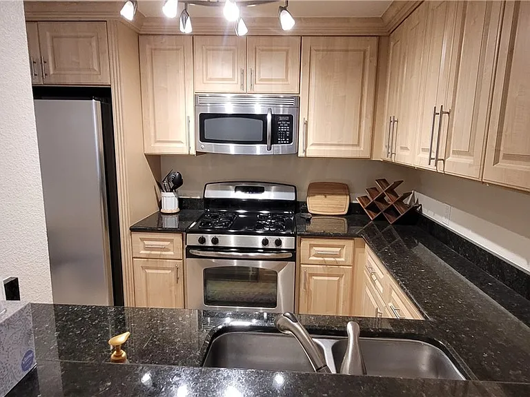260 E Flamingo Rd #317 — Photo 8