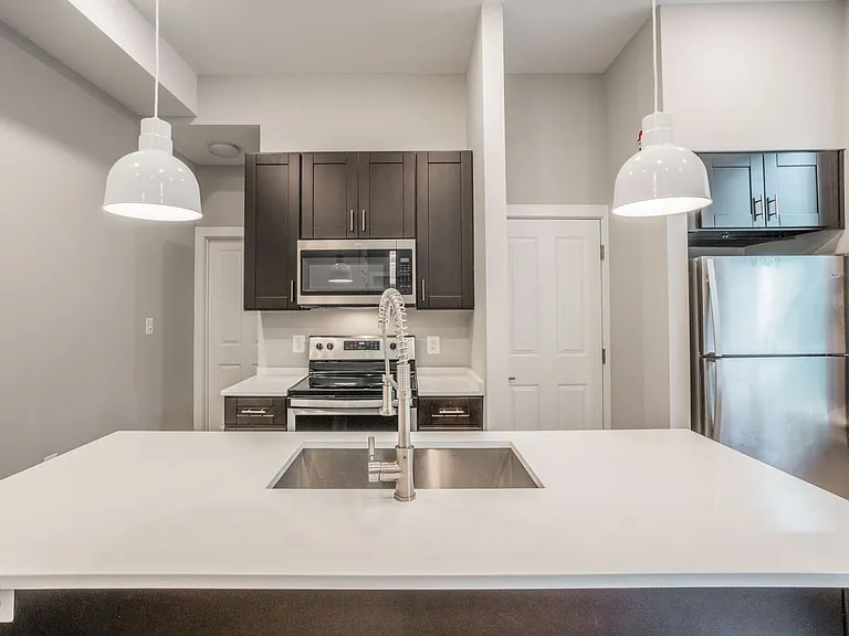 310 E Lanvale St — Photo 25