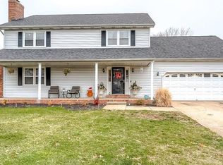 611 Hunters Ridge Dr, Versailles, KY 40383