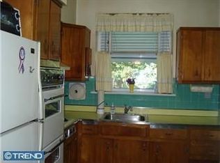 626 Calamia Dr, Norristown, PA