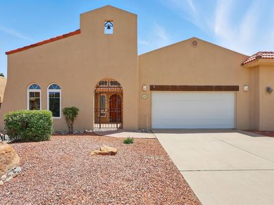 373 Taylor Rd NE, Los Lunas, NM, 87031