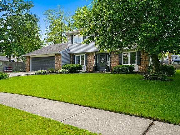 3rd image of 5828 Spring Oak Ct
