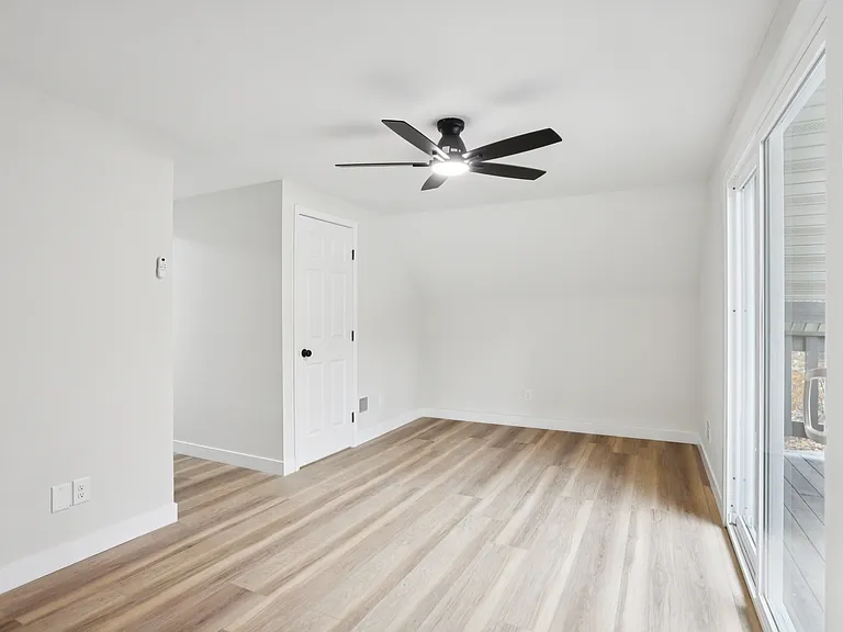 1357 S Lake Sherwood Dr — Photo 26