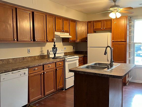 3rd image of 9580 Canterbury Riding Unit 210