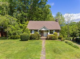 112 Connally St, Black Mountain, NC 28711