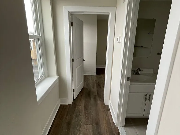 507 Christian St — Photo 9