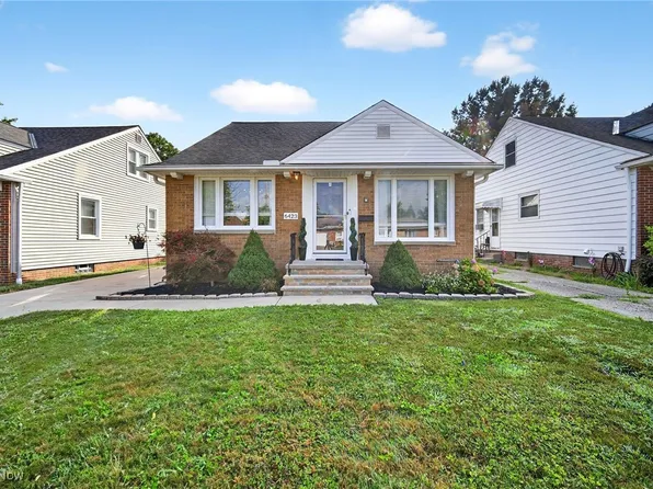 6423 Keltonshire Rd, Parma, OH 44129