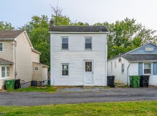 45 Mechanic St, Washington Boro, NJ 07882