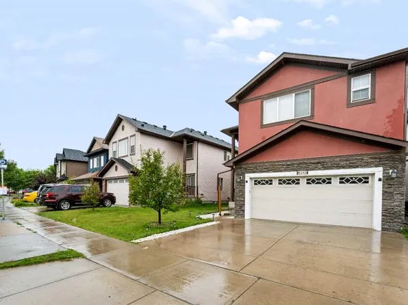 8245 E Saddlebrook Dr NE, Calgary, AB T3J 0M4