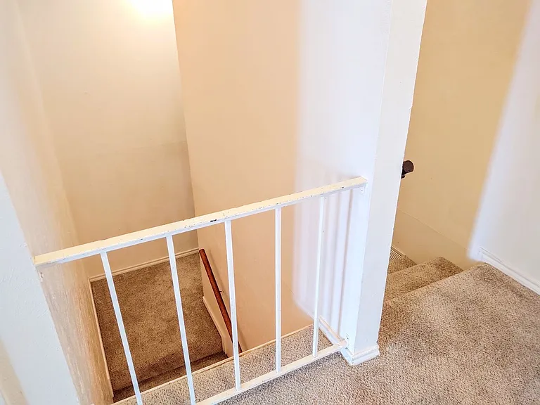 44444-2208 W Hickory St — Photo 12