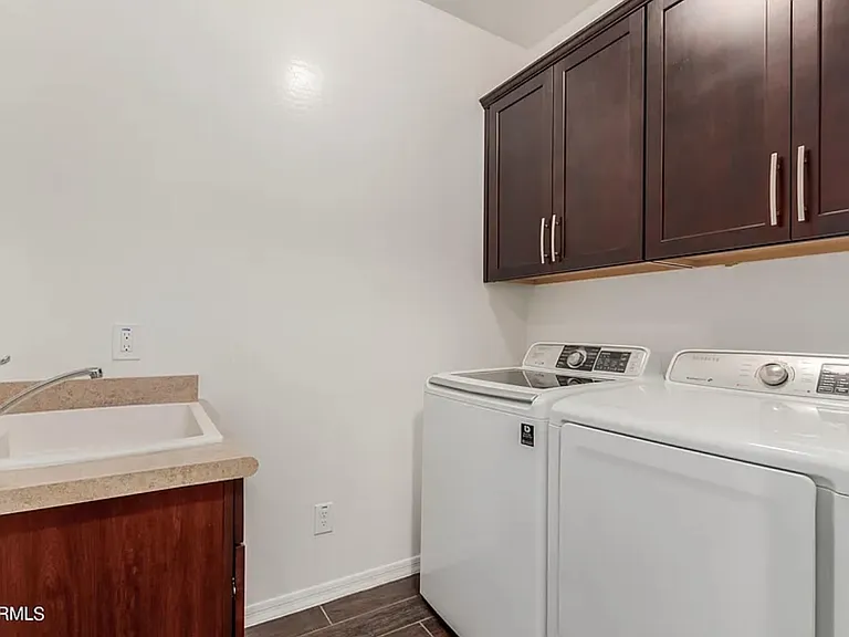3432 E Strawberry Dr — Photo 10
