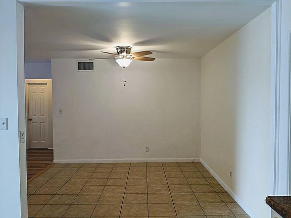 4th image of 523 Miriam Ave