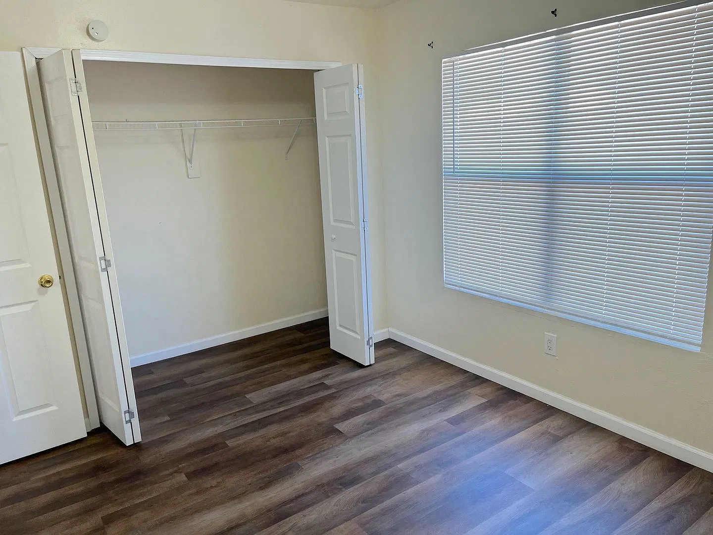 2 bed, 1.0 bath, 1050 sqft, $975 — Photo 4