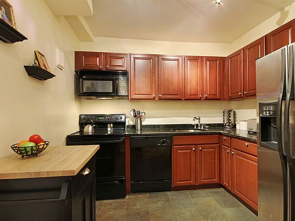 3rd image of 1 5th Ave APT 3K