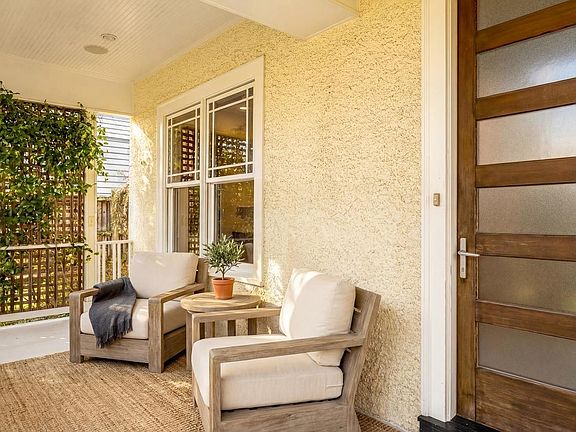 3rd image of 4114 Emery Pl NW