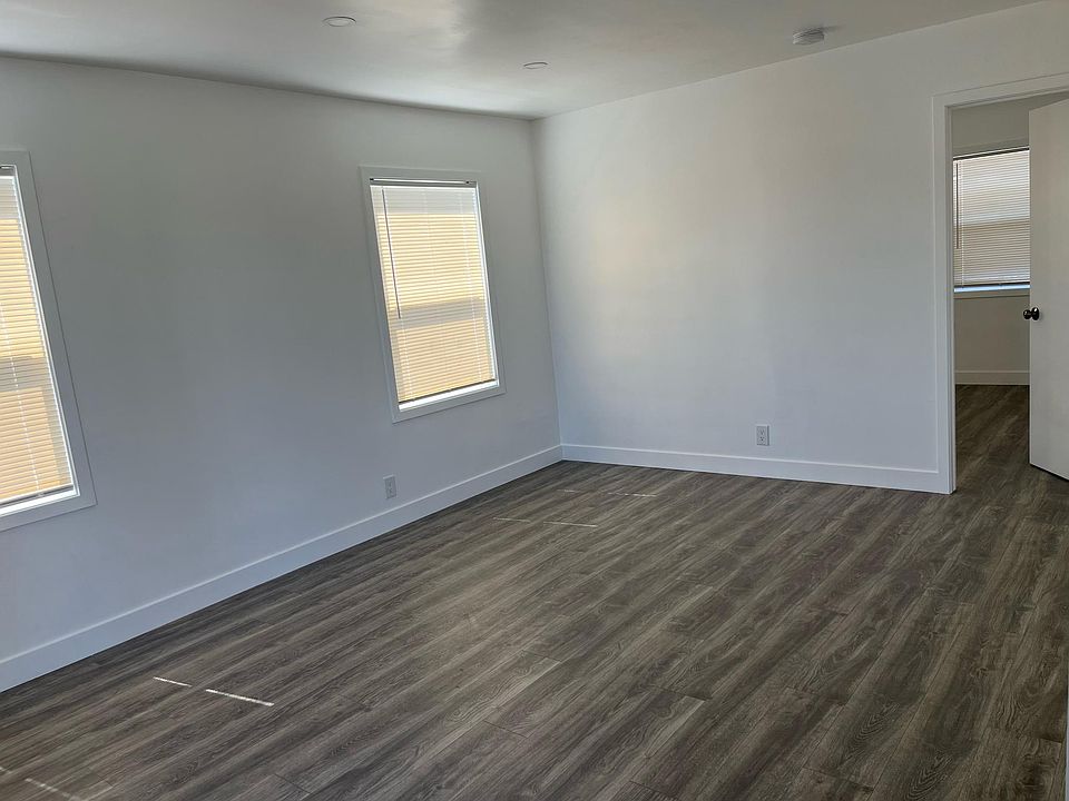 1st image of 5837 Vineland Ave #1