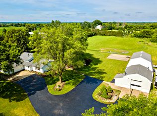 8617 N Solon Rd, Richmond, IL 60071