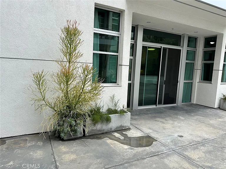 238 S Arroyo Pkwy #213 — Photo 22