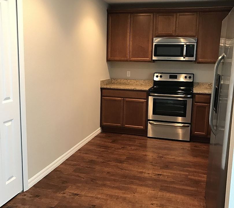 1st image of 4701 Jay Dr