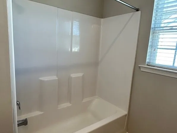 30 Club Connection Blvd #301, Clayton, NC 27527