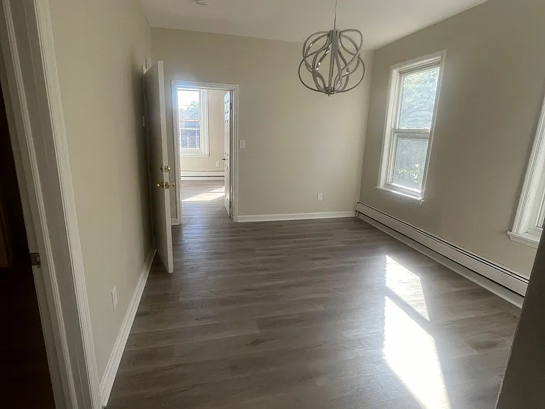 17 Earl St #1 — Photo 8