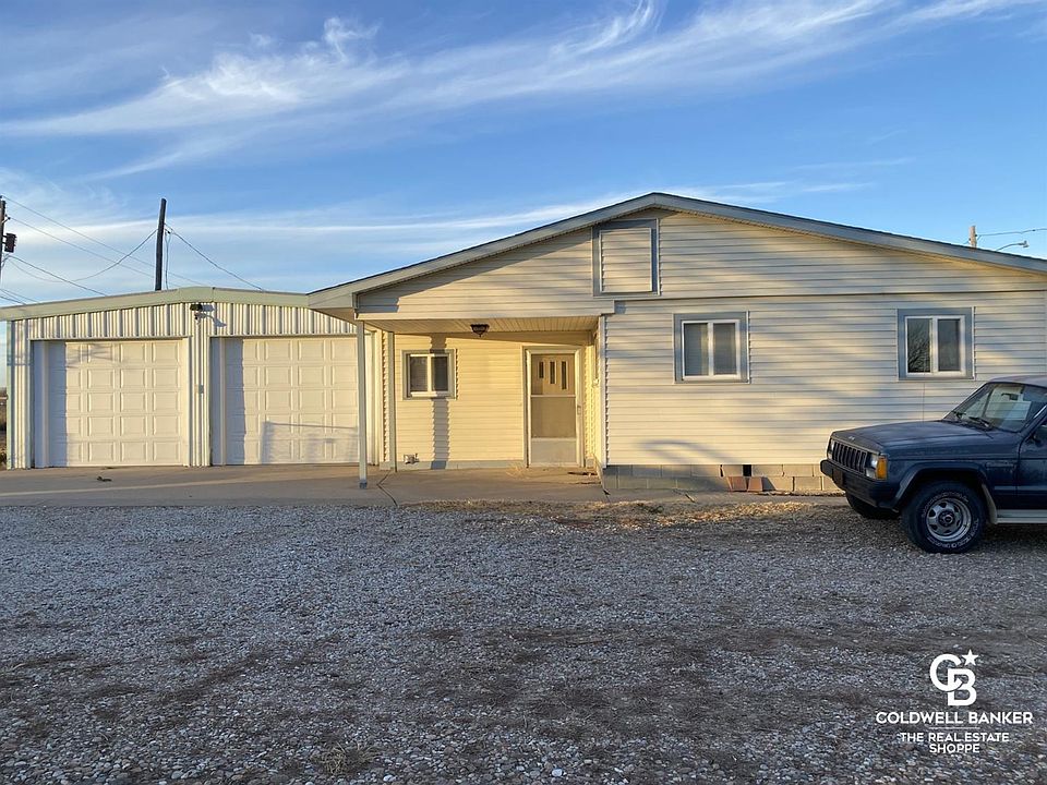 203 Albert St, Lakin, KS 67860 Zillow