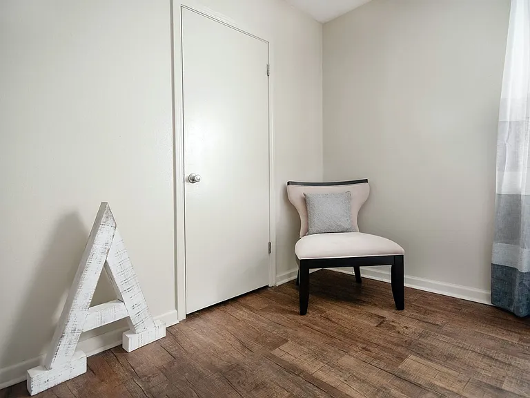Augusta Road Apartments — Photo 14
