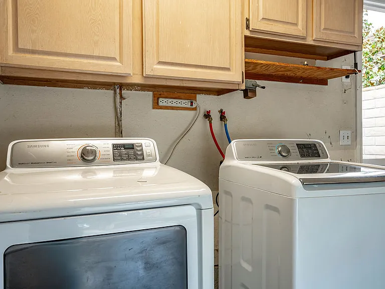 8155 Carmel Dr — Photo 12
