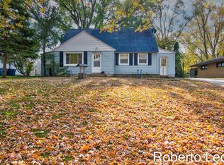 584 W 29th St, Holland, MI 49423