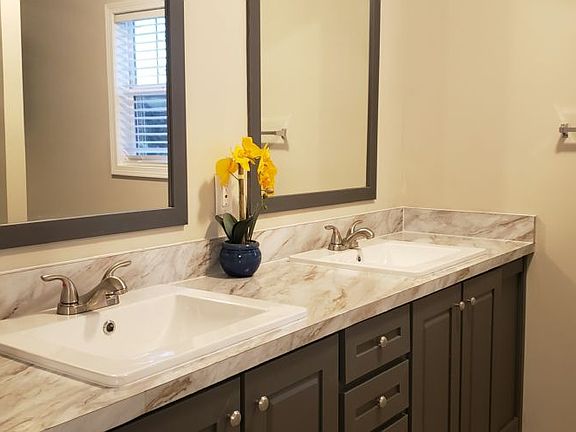 3rd image of 8121 Lillian Hwy #9