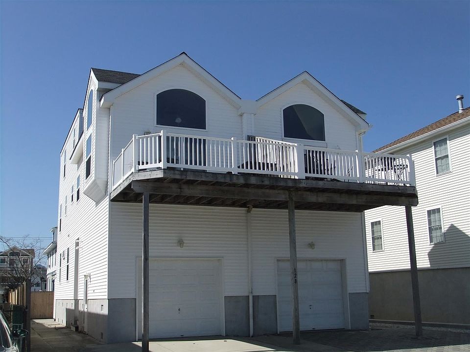 1st image of 128 38th St E #Sea